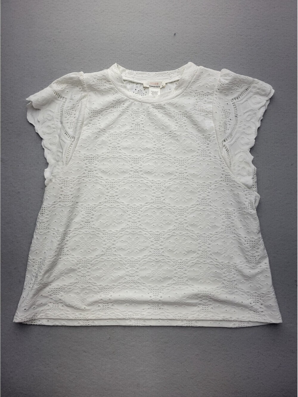Urban Romantics Women's T-Shirt Medium White Doiley Short Sleeve Cap
